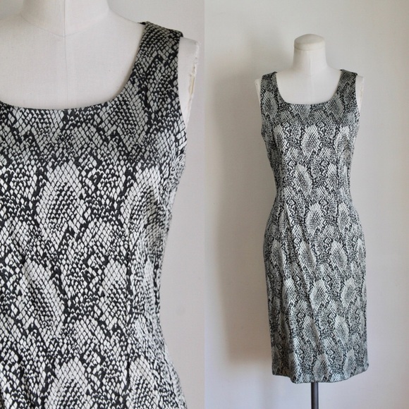 Dresses & Skirts - ⭐️3/$20⭐️Vintage 1990s Snake Skin Print Dress